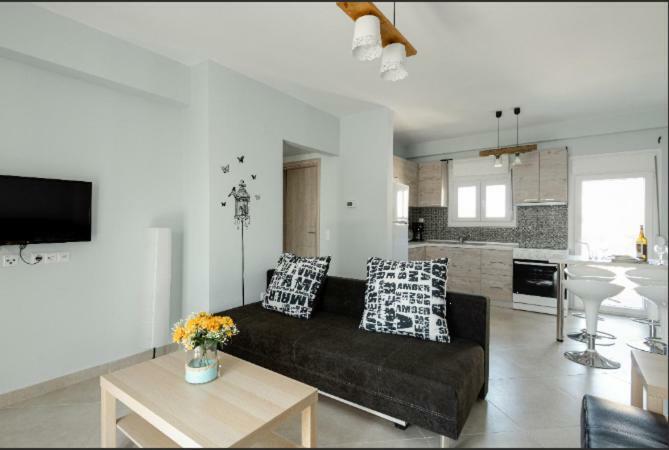 Bright Spacious Two-Bedroom Apartment Салоніки Екстер'єр фото